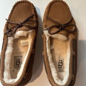 Women’s Ugg slipperss